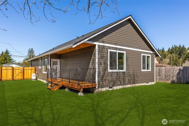 8 Hobble Creek Street, Elma, WA 98541