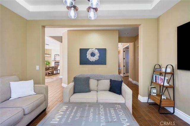 23324 Summerglen, Valencia, CA 91354