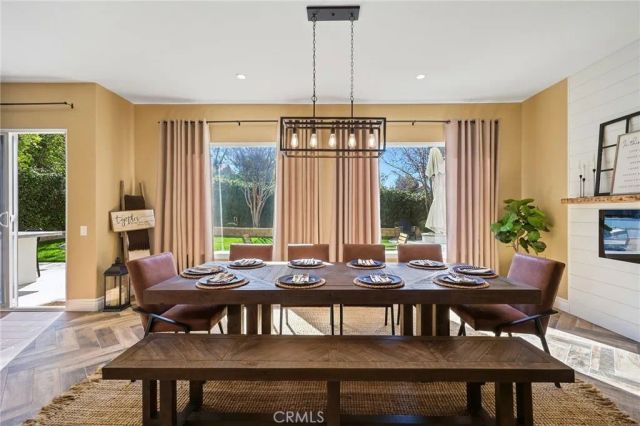 23324 Summerglen, Valencia, CA 91354