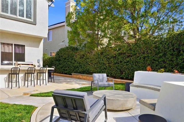 23324 Summerglen, Valencia, CA 91354