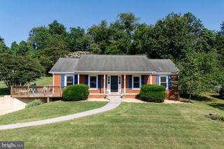 18 GREENFIELD RD, Luray, VA 22835