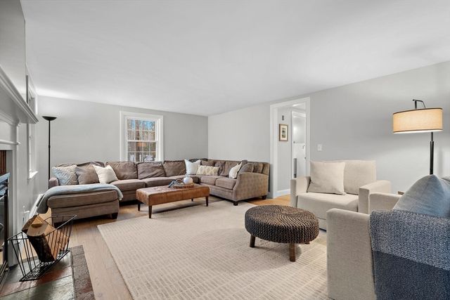 27 Captain Brown's Lane, Acton, MA 01720