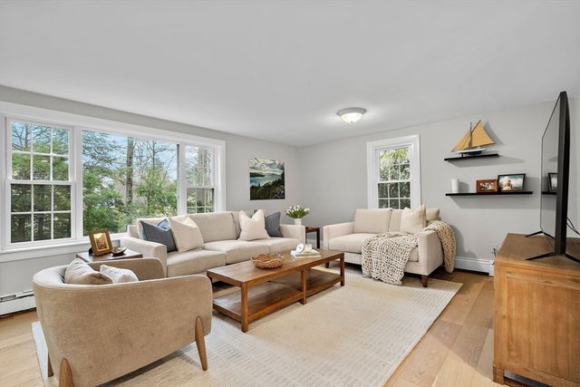 27 Captain Brown's Lane, Acton, MA 01720