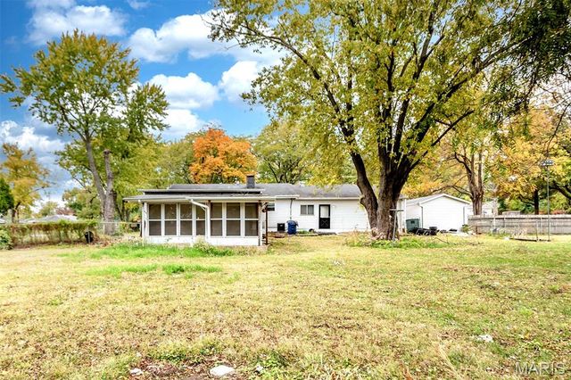 311 Utz Lane, Hazelwood, MO 63042