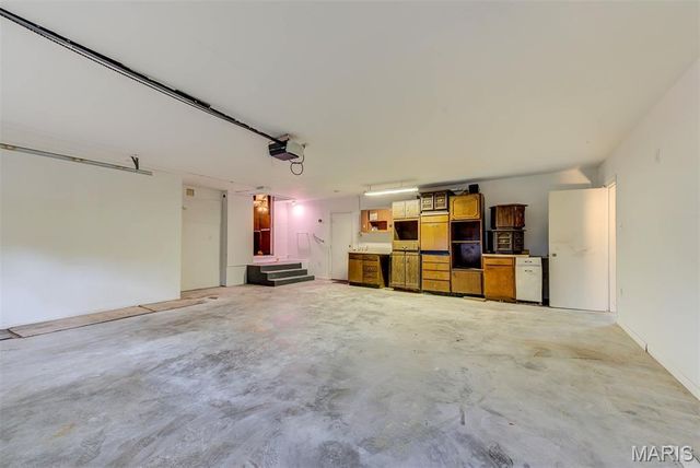 311 Utz Lane, Hazelwood, MO 63042