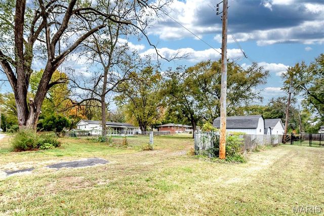 311 Utz Lane, Hazelwood, MO 63042