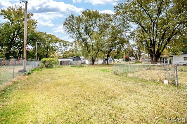 311 Utz Lane, Hazelwood, MO 63042