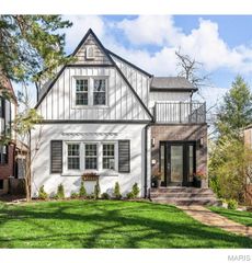 7825 Lafon Place, St Louis, MO 63130
