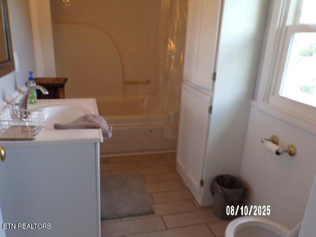 886 Old Harriman Hwy, Oliver Springs, TN 37840