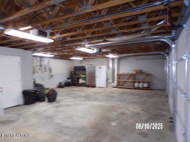 886 Old Harriman Hwy, Oliver Springs, TN 37840