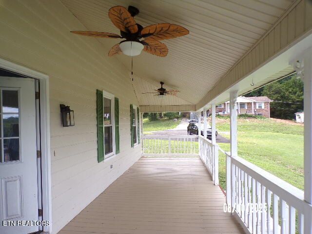 886 Old Harriman Hwy, Oliver Springs, TN 37840