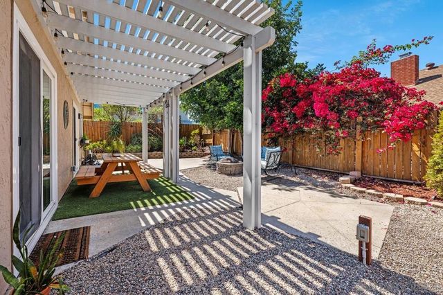 17162 Poblado Ct., San Diego, CA 92127