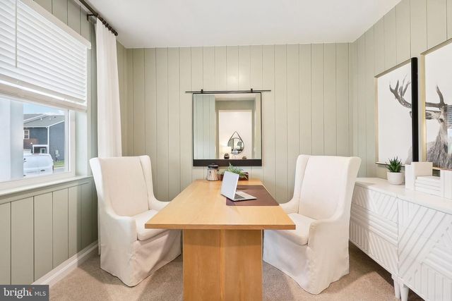 111 STEARNS DR, Stephens City, VA 22655