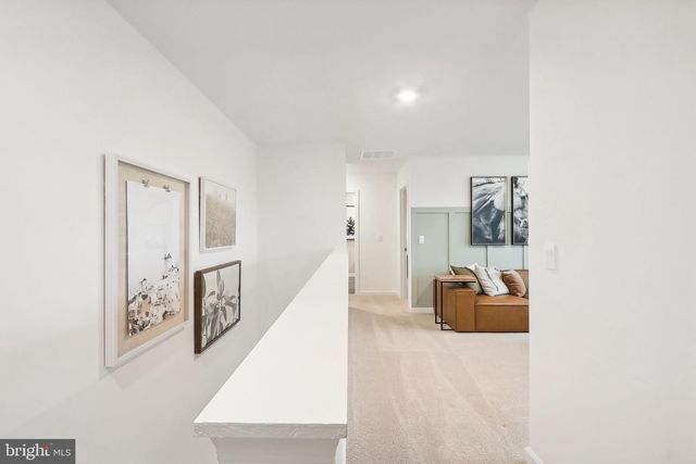 111 STEARNS DR, Stephens City, VA 22655