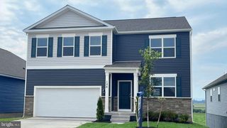 111 STEARNS DR, Stephens City, VA 22655