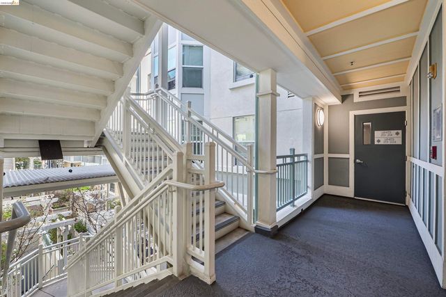 655 12Th St 205, Oakland, CA 94607