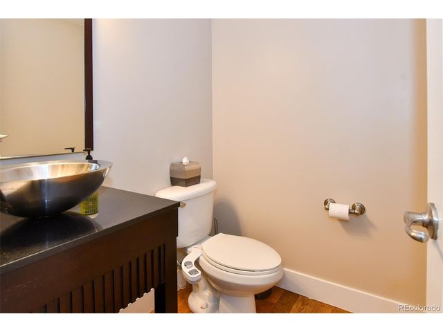 3040 Zuni St B, Denver, CO 80211