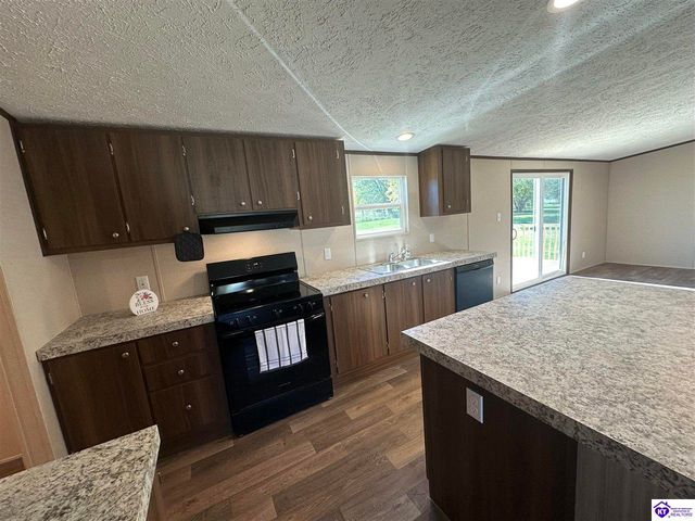 100 N Center Street, Irvington, KY 40146