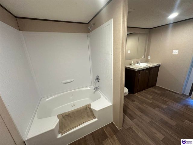 100 N Center Street, Irvington, KY 40146