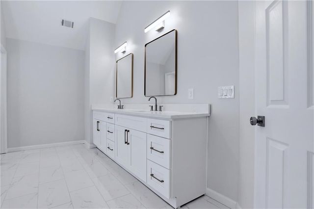 424 Payton Court, Stockbridge, GA 30281