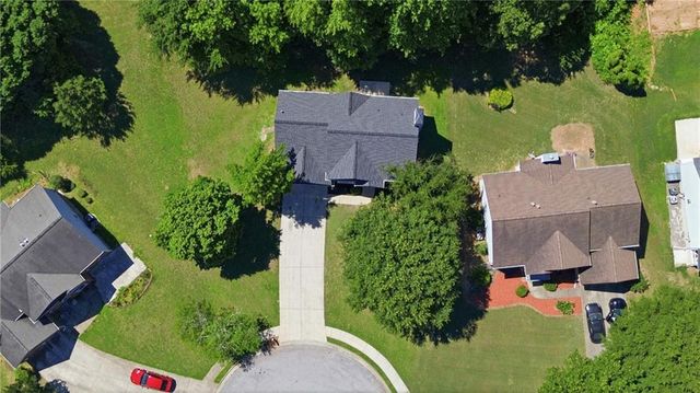 424 Payton Court, Stockbridge, GA 30281