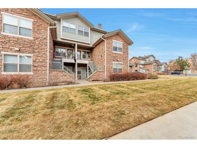 18622 E Water Dr E, Aurora, CO 80013