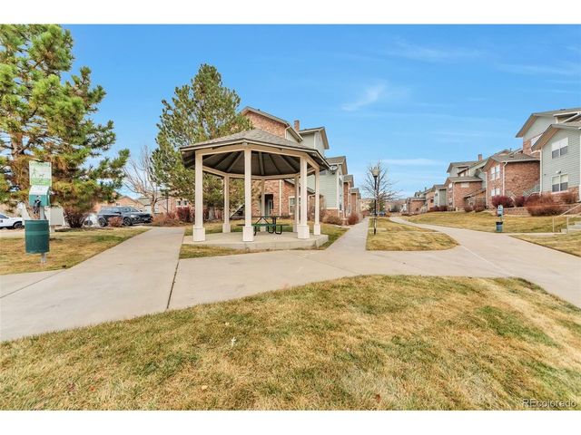 18622 E Water Dr E, Aurora, CO 80013