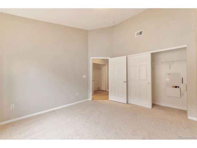 18622 E Water Dr E, Aurora, CO 80013