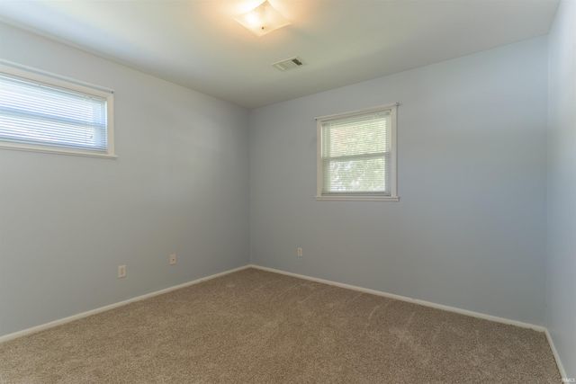 2424 Lexington Road, Evansville, IN 47720