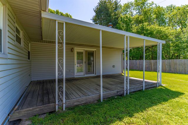 2424 Lexington Road, Evansville, IN 47720