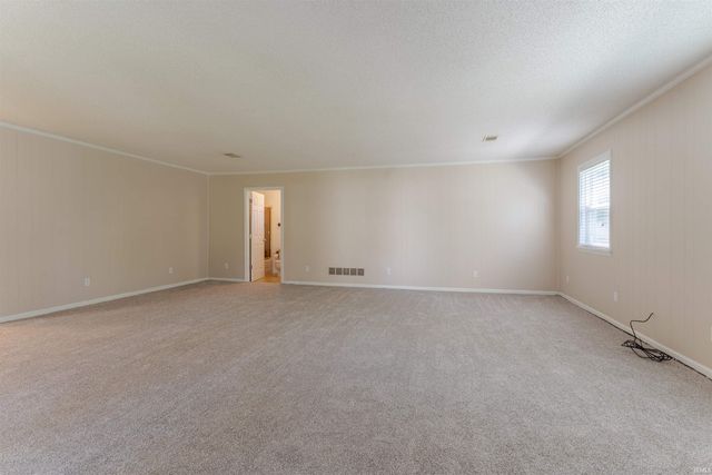 2424 Lexington Road, Evansville, IN 47720