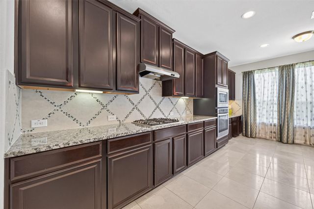 4619 Rockton Hills Lane, Sugar Land, TX 77479