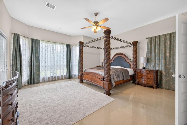 4619 Rockton Hills Lane, Sugar Land, TX 77479