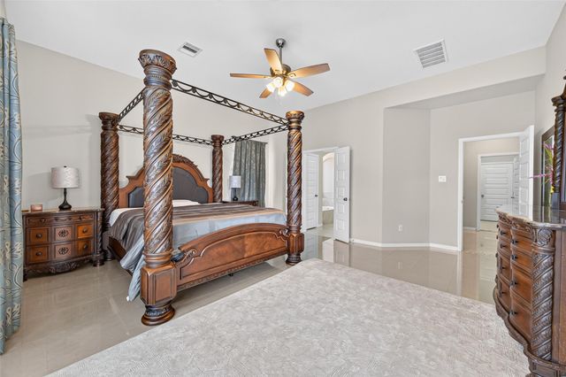 4619 Rockton Hills Lane, Sugar Land, TX 77479