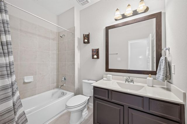 4619 Rockton Hills Lane, Sugar Land, TX 77479