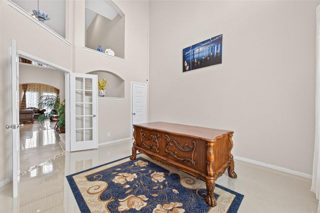 4619 Rockton Hills Lane, Sugar Land, TX 77479