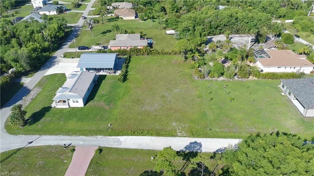 8715 Yukon CT, ST. JAMES CITY, FL 33956 — photo 4