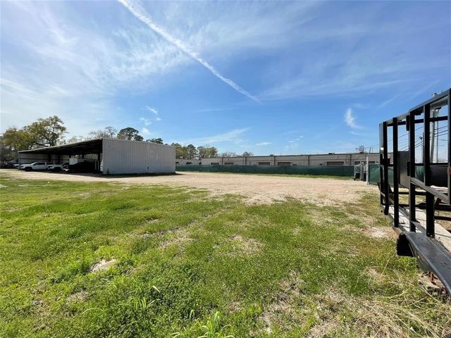 3502 Pinemont Drive, Houston, TX 77018