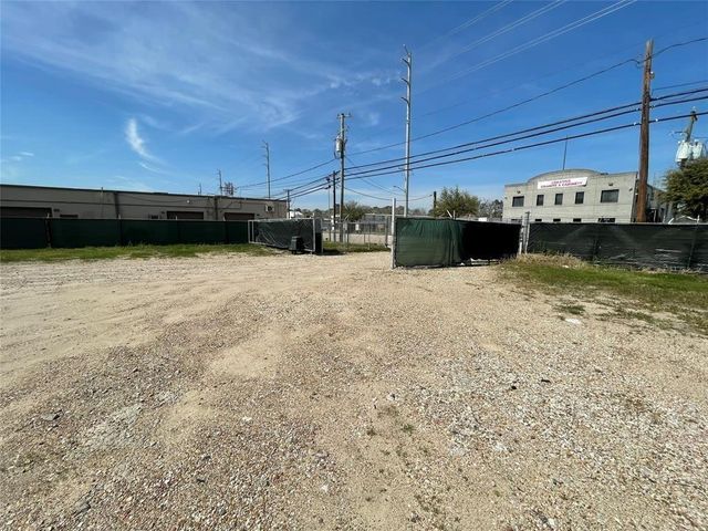 3502 Pinemont Drive, Houston, TX 77018