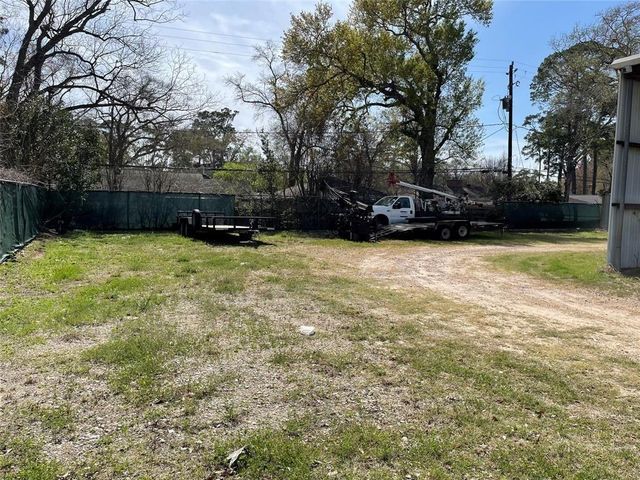 3502 Pinemont Drive, Houston, TX 77018