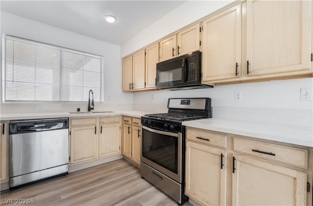 5348 Desert Blossom Road, Las Vegas, NV 89107