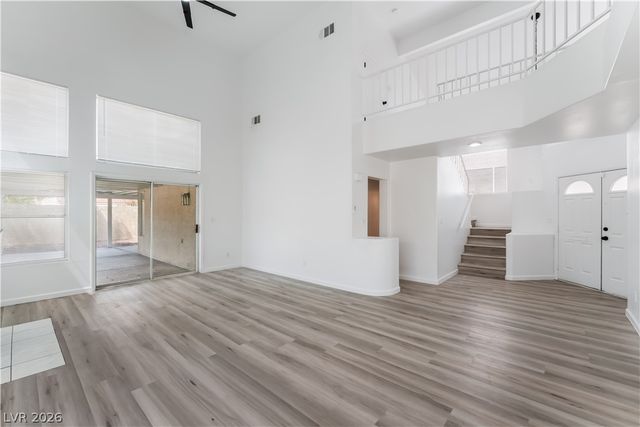 5348 Desert Blossom Road, Las Vegas, NV 89107
