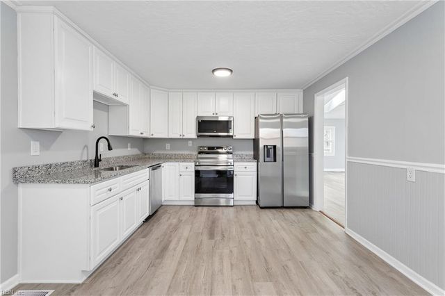 1813 Canterbury RD, Hampton, VA 23666