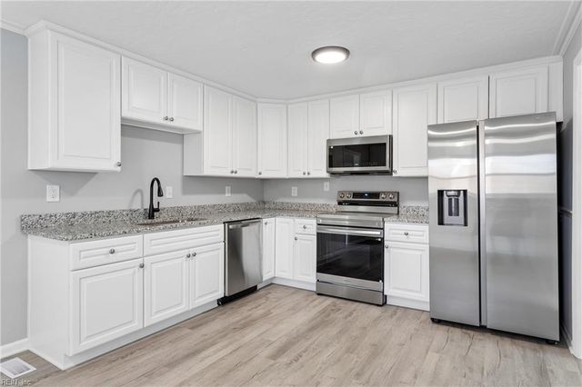 1813 Canterbury RD, Hampton, VA 23666