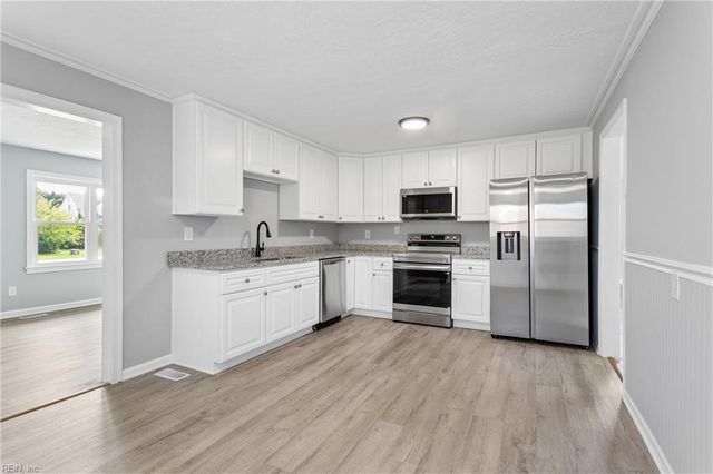 1813 Canterbury RD, Hampton, VA 23666