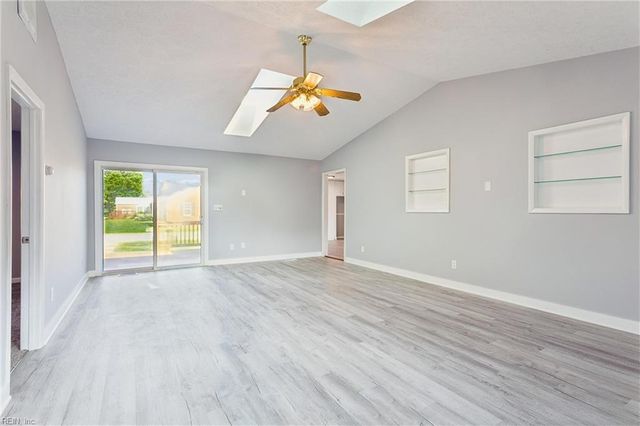 1813 Canterbury RD, Hampton, VA 23666