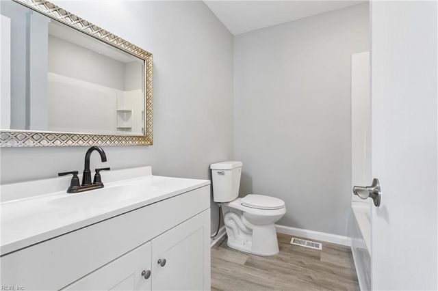 1813 Canterbury RD, Hampton, VA 23666