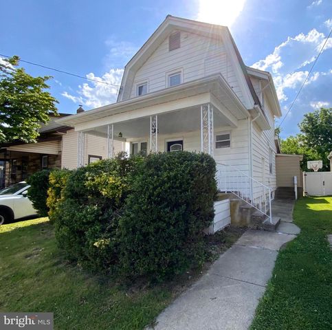 16 W ROLAND RD, Brookhaven, PA 19015
