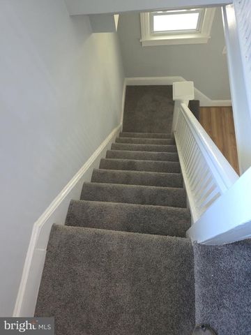 16 W ROLAND RD, Brookhaven, PA 19015