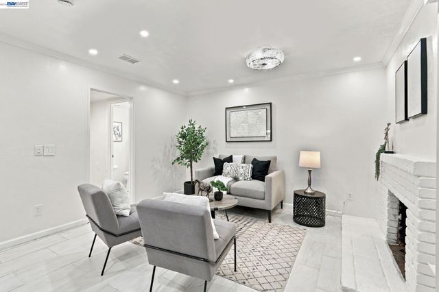 330 Ryegate Ct, San Jose, CA 95133